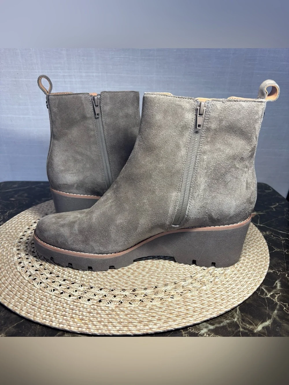 Vionic versatile women